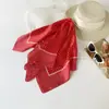 Lenço de Seda Retrô com Bolinhas Estilo Francês, Versátil e Elegante para Mulheres, Lenço Quadrado Pequeno de Seda Sintética, Lenço de Cabeça 70cm, Lenço de Pescoço Estilo Coreano, Lenço