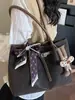 Bolsa Tote para o Trabalho para Mulheres 2025 Inverno Nova Tendência de Alto Valor Retrô Bolsa de Ombro Elegante Bolsa de Mão para Compras