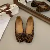 2026 Nuevo Estilo Ligeramente Maduro Estilo para Ir al Trabajo Zapatos de Abuela con Lazo Boca Baja Suela Plana para Mujer Gamuza Punta Redonda Suela Suave Zapatos Individuales