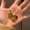 Pendente da Sorte Flor de Corindo Vermelho Estilo Chinês Novo Chinês Vazado Flor de Diamante Colorido Pássaro Magpie Ameixa Cuia Colar para Mulheres