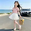 Conjunto Fashionável de Senhora para Menina Grande: Conjunto de Duas Peças: Camisa Polo de Manga Curta Cartoon Doce de Verão Fina e Saia Fofa