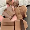 Esponja de Maquillaje de Polvo Suave Elástica Color Chocolate con Superficie de Cuero Cojín Esponja de Terciopelo para Polvo Suelto Mini Tamaño de Pulgar Zapatillas Pequeñas para Aplicación y Fijación de Maquillaje