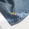 Brincos de Tarraxa Exquisitos de Aço Titânio Coração Pequeno de Luxo Leve para Mulheres Versátil Temperamento Coração de Pêssego Pequeno Moda Europeia Americana Transfronteiriça Acessórios Simples