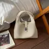 Bolso de Mano de Lujo Tipo Cesta de Verduras para Mujer 2026 Nuevo Nicho Lujo Ligero Retro Versátil Bolso Cruzado Tipo Cubo para Viajar