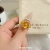 Anillo de Flor de Jazmín Dorado Arena Estilo Chino Retro, Lujo Ligero, Versátil, Sensación de Gama Alta, Anillo de Flor de Perla de Imitación