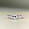 Anel de Diamante Roxo Lavanda para Mulheres Prata S925 Diamante de Alto Carbono Pedra Preciosa Colorida Joias Transfronteiriças Joias Europeias e Americanas Anel de Zircônia Atacado