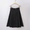 Saia Midi Plissada Cor Sólida Versátil com Cinto Estilo Academia Fei Yuan Feminina Estilo Novo Início de Outono Uso Diário Trajeto Saia Midi Evasê