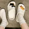 Sapatos com Furos Desenho Animado Feminino Fofos para Exterior Enfermagem Impermeáveis Chinelos Casuais Fechados na Ponta Sandálias com Sola Grossa Sola Macia Feminino