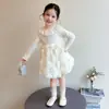 Vestido de canalé floral para niña estilo coreano, nuevo modelo primavera y otoño 2026, moderno vestido de princesa para niñas pequeñas