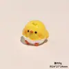 Pollito Amarillo de Dibujos Animados Animal Estéreo Adornos de Resina Llavero Colgante DIY Decoración de Escritorio de Coche Pequeños Adornos