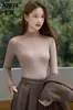 Camisa Base de Encaje Jiaxuan Dorada 703 Nuevo Top de una Sola Pieza, Estilo Delgado de Primavera y Otoño con Mangas de Encaje para Ropa de Abrigo