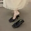 Primer Encuentro Brisa de Tarde de Verano Zapatos de Tacón de Aguja Sandalias de Punta Abierta Zapatos de Hada Verano 2026 Estilo Francés con Falda Lazo