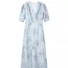 Moda feminina de verão nova transfronteiriça europeia e americana, luxo leve, alta qualidade, vestido francês plissado com estampa e decote V