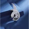 Broche Alas de Perla Sentido Avanzado Nicho Alta Gama Ramillete Pin para Traje de Mujer Accesorios de Ropa Accesorios de Joyería Lote