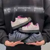 Zapatillas de correr para niños, nuevo estilo otoño/invierno 2025, zapatillas casuales clásicas y versátiles con puntera de concha, tenis, zapatillas deportivas retro para niños y niñas.