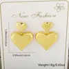 Pendientes de amor simples y lisos chapados en oro real de cobre para mujer, estilo Ins de alta gama, pendientes con forma de corazón Joker al por mayor
