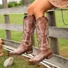 Botas Western Cowboy Bordadas Marrons Retrô Americanas para Mulheres de Cano Alto para Motociclista Bico Redondo Salto Grosso Botas de Cano Médio Roupa de Trabalho Retrô