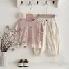 Camiseta de Manga Curta para Meninas Roupa de Verão 2026 Novo Estilo Fofa e Estilosa Camiseta Básica Infantil para Menina Top Versátil de Verão