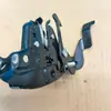 Adequado para Nissan Qashqai J10 conjunto de trava do capô dianteiro peças automotivas 65601-JD000