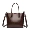 Bolso Nuevo para Mujer 2025 Textura Simple Bolso Literario Bolso Cubo de Cuero Suave Bolso de Hombro Cruzado para Mujer Moda Bolso para Mujer