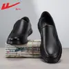 Zapatos de cuero casual de negocios para hombre Huili, nuevo estilo 2026, transpirables, de suela blanda, sin cordones, para hombres de mediana edad