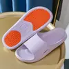 Sandalias Antideslizantes Domésticas de Verano Suela Suave EVA Zapatillas Silenciosas para Ducha para Hombres Mujeres Parejas Comodidad del Hogar Chanclas de Tira Única