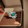 Anel Cometa Gan Paraíba Design de Nicho Luxuosamente Incrustado Queda de Estrelas na Ponta do Dedo Corte Floral Diamante de Alto Carbono Anel Feminino Cobre