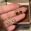 Brincos de Pepita Dourada com Diamantes Totais de Luxo Leve Pedra Olho de Tigre Natural Brincos Personalizados Exquisitos para Mulheres Outono e Inverno Acessórios de Joias
