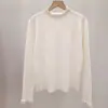 Camisa de Base Gola Alta Meia-Calça com Renda e Pérolas de Manga Longa para Mulheres no Outono e Inverno, Ajuste Slim, Top de Malha Simples e de Alta Qualidade