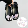 Pingentes de Sapato Crocs Desenho Animado Decorações Versáteis para Sapatos Urso Xadrez Leite Café Presilhas de Sapato Delicadas Novos Acessórios DIY 2026 Decoração