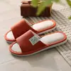 Nuevas Zapatillas de Lino para el Hogar Mujer Antideslizantes Resistentes al Desgaste Zapatillas de Pareja Hombre Zapatillas de Piso para las Cuatro Estaciones Venta al por Mayor de Fábrica