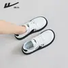 Zapatillas de moda versátiles, sencillas y cómodas, con un alto atractivo estético, zapatos de vestir huecos estilo universitario, zapatos retro transpirables de moda para mujer