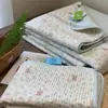 Funda de Cama de Algodón Puro 'Big Goose' Juego de Tres Piezas Funda de Cama de Algodón Puro Doble Cara Sábana Acolchada Funda de Cama de Algodón Puro con Estampado Floral Juego de Tres Piezas