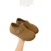 Novos sapatos Birkenstock estilo floresta de outono com dedos divididos para mulheres, novo modelo 2026, camurça com fivela, sapatos casuais versáteis para mulheres