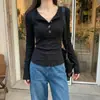 Elegante camiseta de manga larga con botones y escote en V Henry para mujer, adecuada para primavera, otoño e invierno, corte ajustado, favorecedora y perfecta como prenda interior