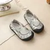 Sandálias Infantis 2026 Verão Novo Modelo Sapatos Fechados para Meninos com Malha Respirável Anti-Impacto Sapatos Vazados para Meninas com Solado Macio Tendência