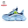 Sapatos Infantis Bobodou Tênis Esportivo com Fivela Giratória para Meninos Cor da Lua Primavera e Outono Novos Tênis de Corrida Infantis Respiráveis Sapatos para Meninos