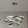 Araña de sala de estar de lujo ligero minimalista italiano, luz principal circular creativa de diseñador Bauhaus de 6 piezas para el pasillo, aluminio, otros materiales no especificados