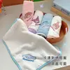 Toalla infantil Sanrio Kulomi para lavarse la cara, toalla cuadrada pequeña para bebé, toalla de baño suave que no se desprende fácilmente del pelo