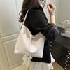Bolsa de Ombro Tecida à Mão de Grande Capacidade, Bolsa de Braço Feminina de Alta Qualidade, Bolsa Tote Fashionável para Carregar na Mão ou no Ombro, Versátil