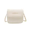 Bolso versátil de temperamento para mujer 2026 nuevo bolso de un solo hombro versión coreana moderno dulce pequeño bolso cuadrado compacto exquisito bolso cruzado