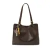 Bolso Tote Simple de Gran Capacidad para Mujer 2025 Invierno Nuevo Gama Alta Retro Versátil Estilo Extranjero Bolso de Hombro Único