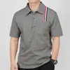 Nueva Camisa Polo Tb de Estilo Veraniego 2026 para Hombre con Decoración de Cinta Roja, Blanca y Azul, Camiseta Suelta de Manga Corta Estilo Universitario