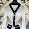 Vestido de Punto Elegante de Manga Larga, Color Block Chic de Alta Gama Estilo Francés, Cuello en V, Hebilla Metálica, Adelgazante