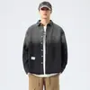 Camisa de mezclilla lavada con degradado para hombre, top suelto de bolsillo estilo americano para otoño, chaqueta de camisa de manga larga vintage para hombre, a la moda