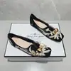 Sapatos Mocassins Versáteis Novos de Primavera Retro 2026 Planos de Salto Baixo Sapatos Femininos de Bico Quadrado Sapatos Individuais Mocassins Femininos Novo Estilo Chinês