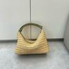 2024 Nova Bolsa Tecida Artesanal com Design de Nicho Moda Versátil Portátil de Pulso Bolsa para Lancheira Tecida Bolsa para Celular