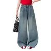 Ropa Infantil Niñas Jeans con Forma de Corazón 2026 Nuevo Estilo Primavera Pantalones Rectos de Pierna Ancha Niñas Estilo Primavera y Otoño Pantalones Rectos