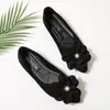 Comercio electrónico transfronterizo, talla grande, colección nueva primavera/otoño 2026, punta fina, suela plana, zapatos casuales tipo slip-on para mujer