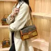 Bolso Pequeño Cuadrado Auténtico de Cadena de Carruaje de Hong Kong 2025 Nuevo de Moda para Celebridades de Internet Bolso Cruzado de Hombro Retro para Mujer